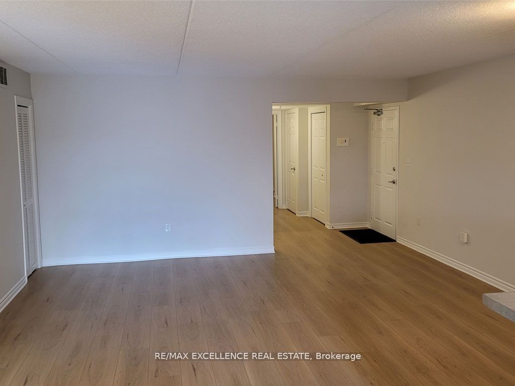 1350 Main Street E 312