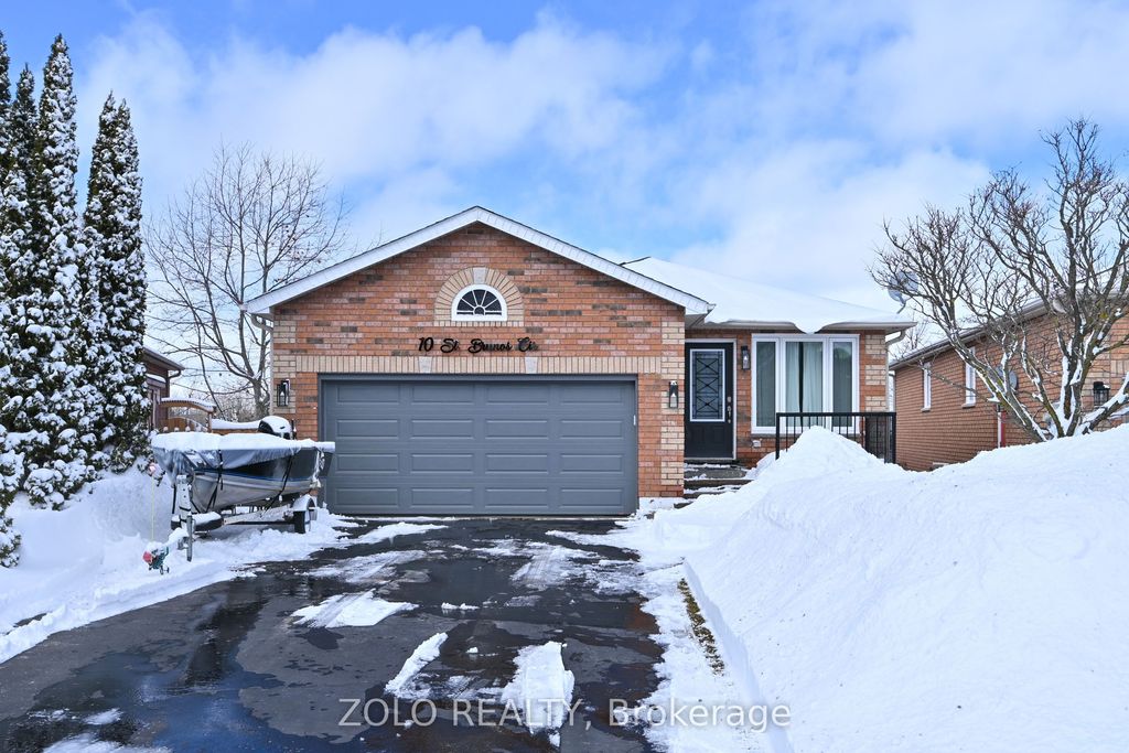 Photo of 10 St. Bruno's Circle, Barrie, ON L4N 0B9 (MLS # S12889060)