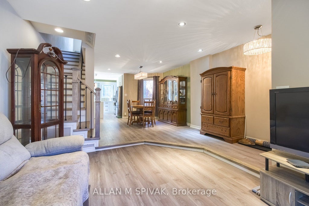 Photo of 442 Crawford Street, Toronto, ON M6G 3J6 (MLS # C14080034)