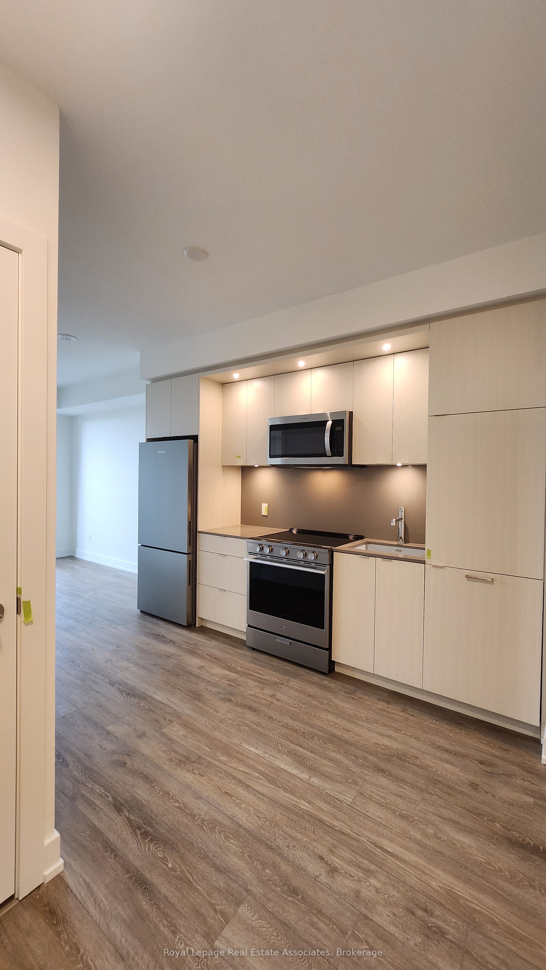 60 Central Park Roadway N/A 1002