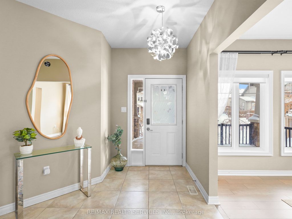 Photo of 906 Audrey Place, Kitchener, ON N2E 0B9 (MLS # X12809914)