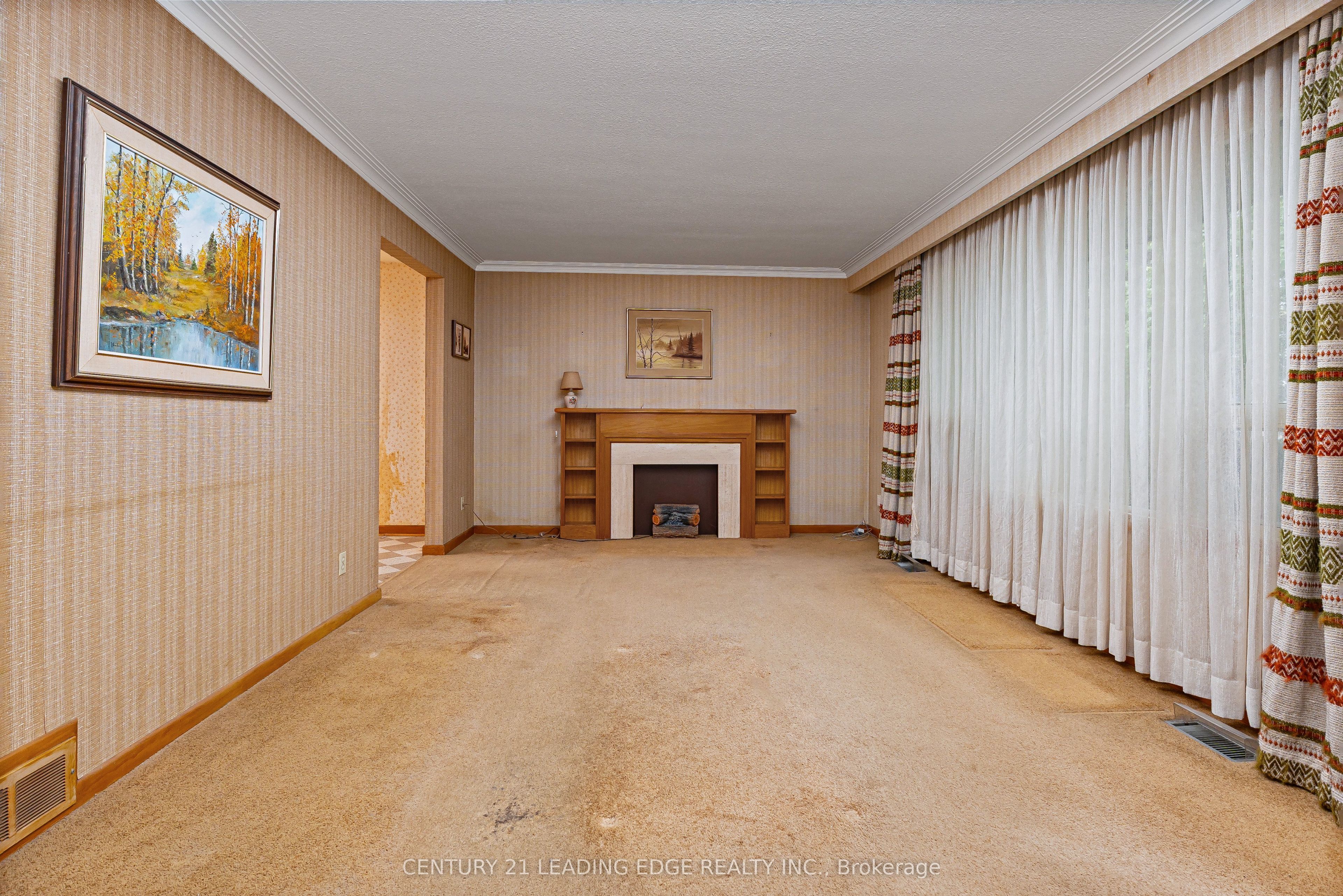 93 Lee Avenue