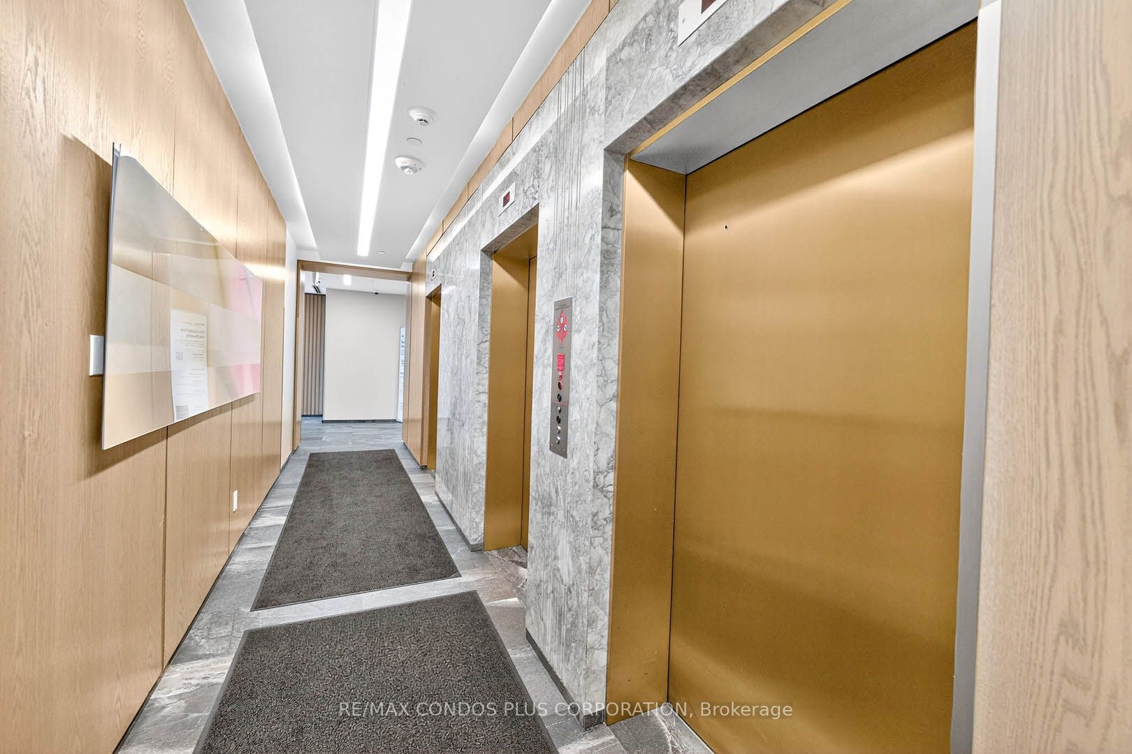 20 Thomas Riley Road 904