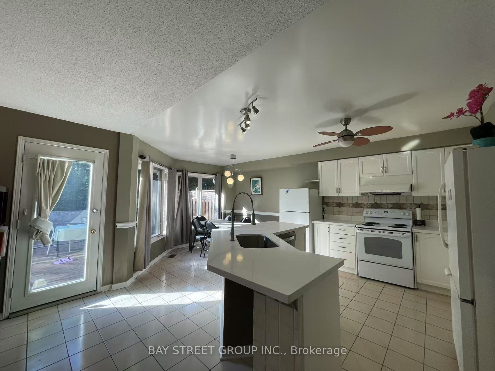 2589 Addingham Crescent