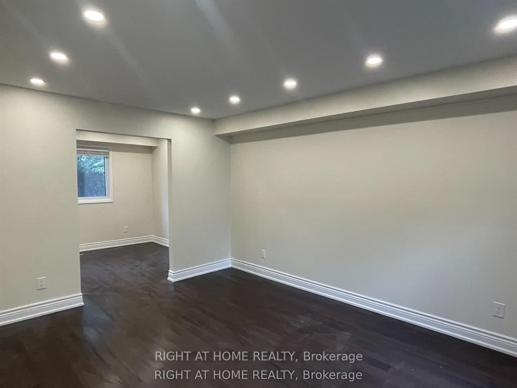 139 Riverview Street Upper Unit