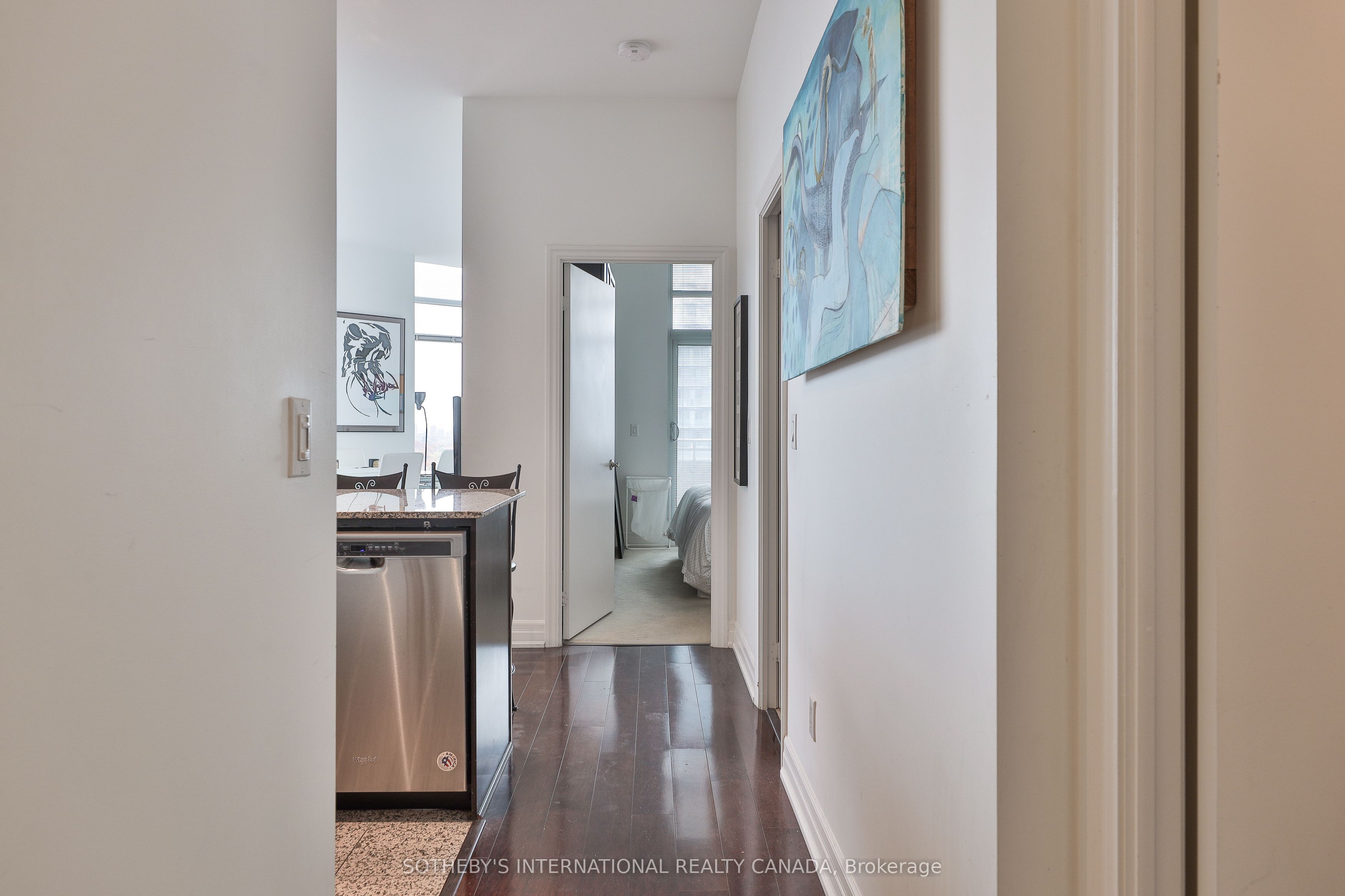 8 Scollard Street Ph 201