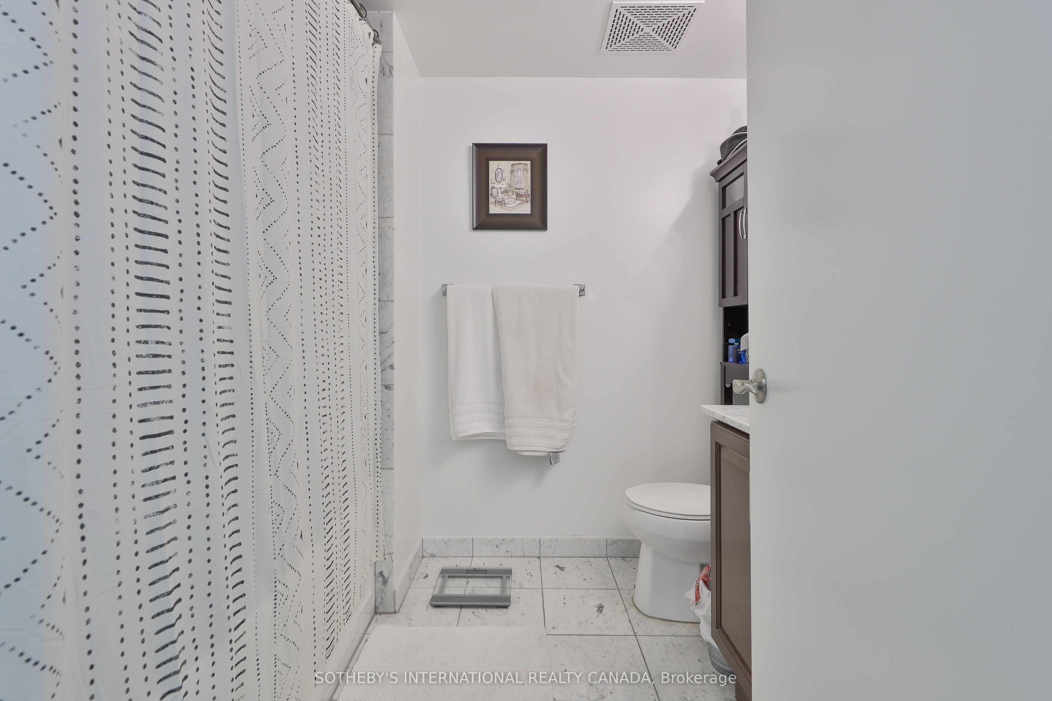 8 Scollard Street Ph 201