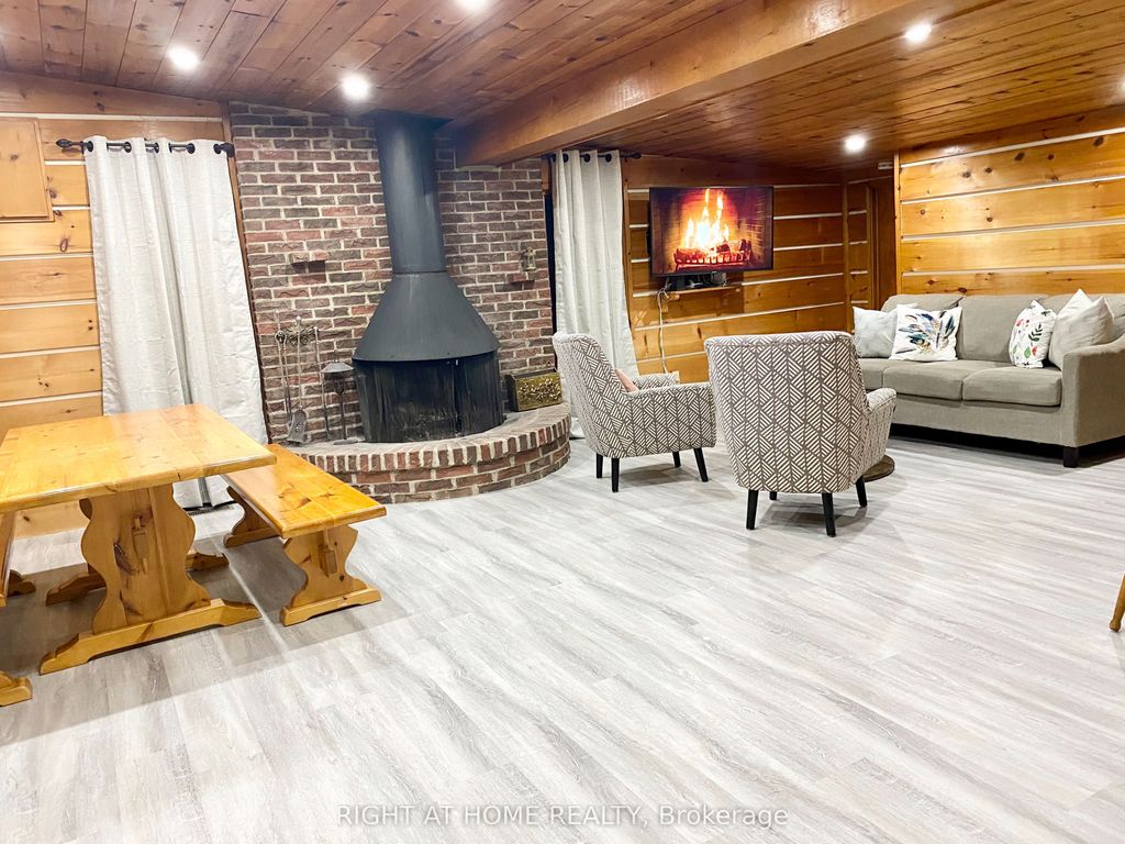 Photo of 108 Settlers Way, Blue Mountains, ON L9Y 0N9 (MLS # X13015206)