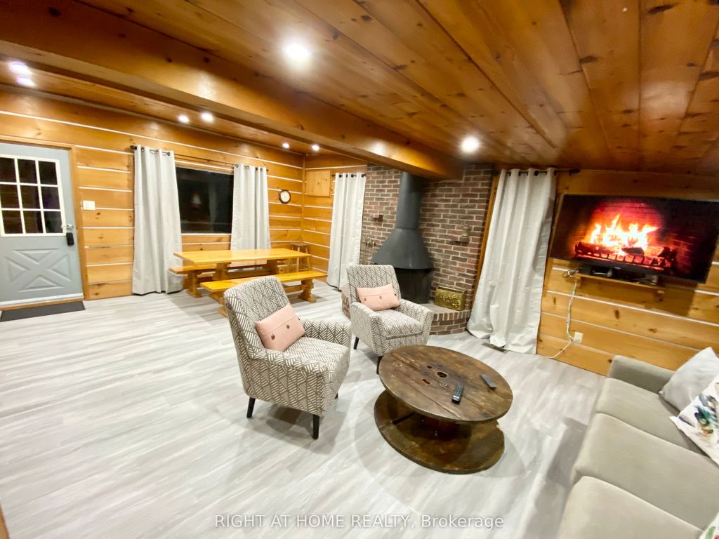 Photo of 108 Settlers Way, Blue Mountains, ON L9Y 0N9 (MLS # X13015206)