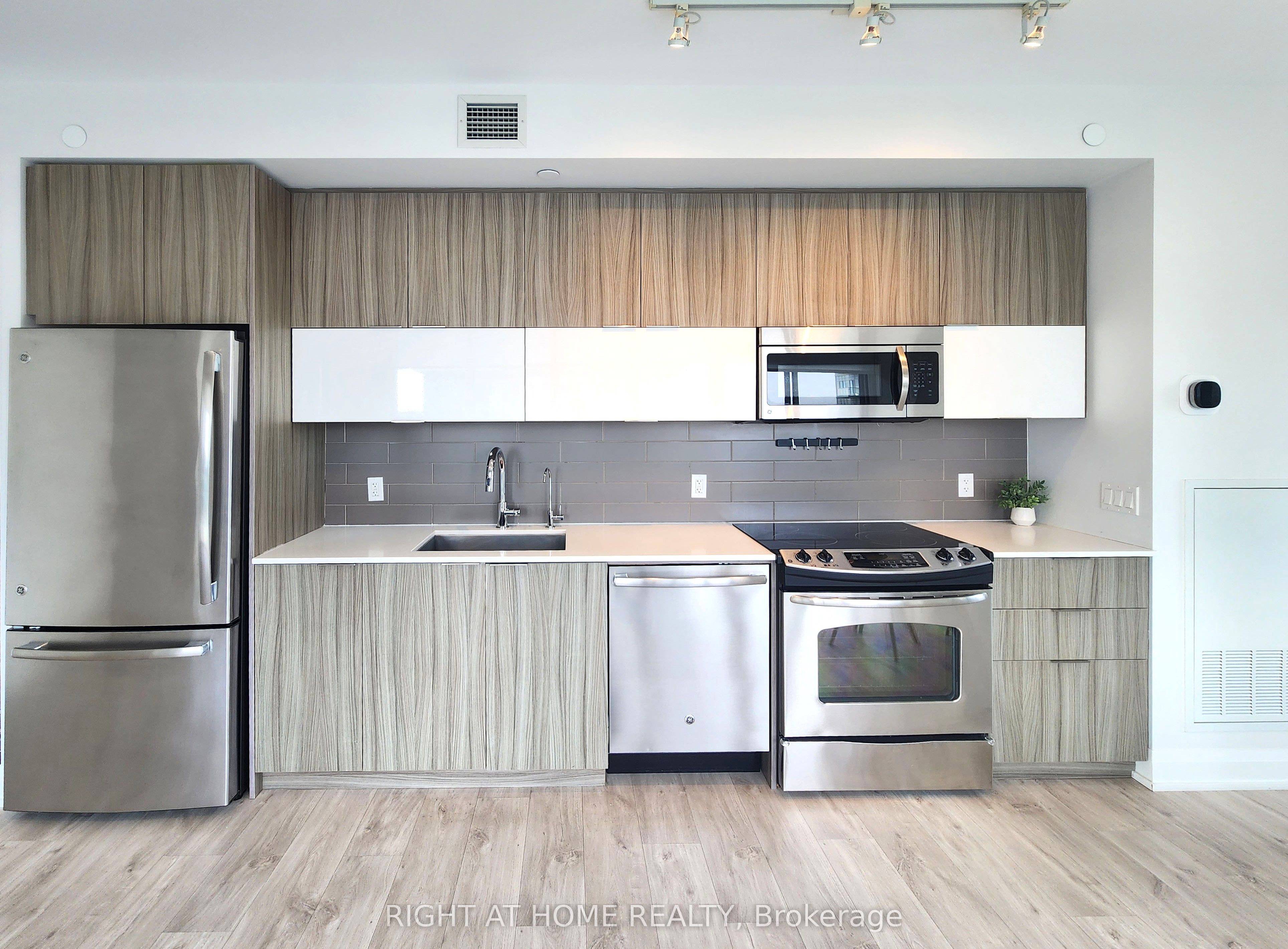 56 Annie Craig Drive 1402