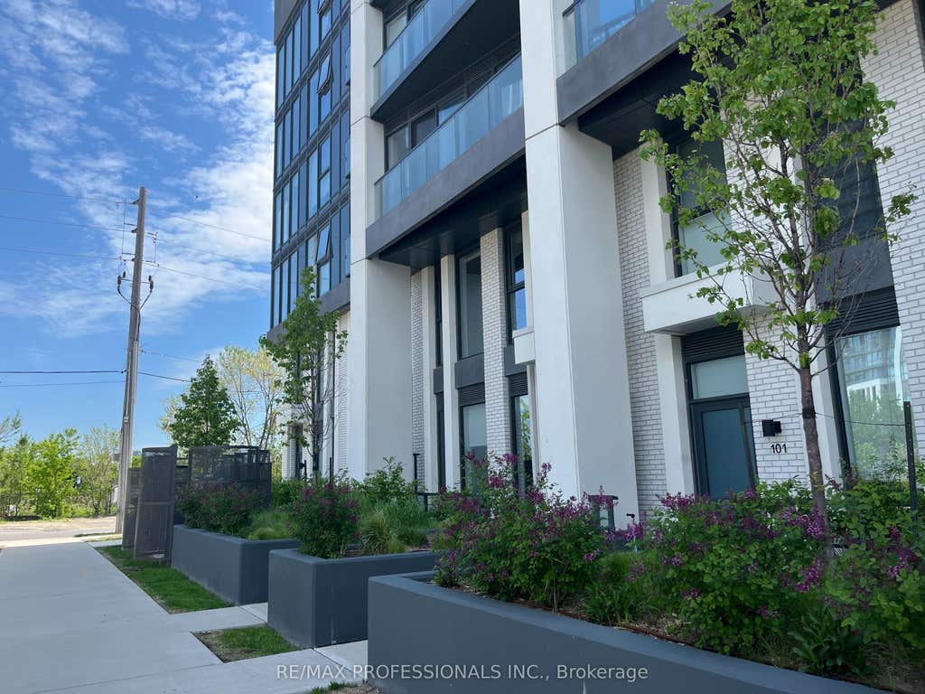 Photo of 36 Zorra Street #3009, Toronto, ON M8Z 0G5 (MLS # W13225394)