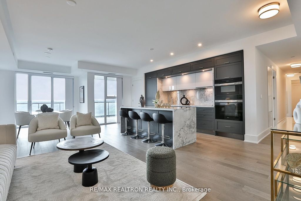 Photo of 10 Inn On The Park Drive #901, Toronto, ON M3C 0P9 (MLS # C12388125)