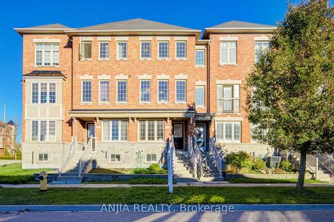 5 Valliere Drive Markham ON L6C 0M7
