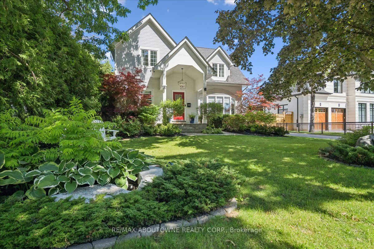 489 Rebecca Street