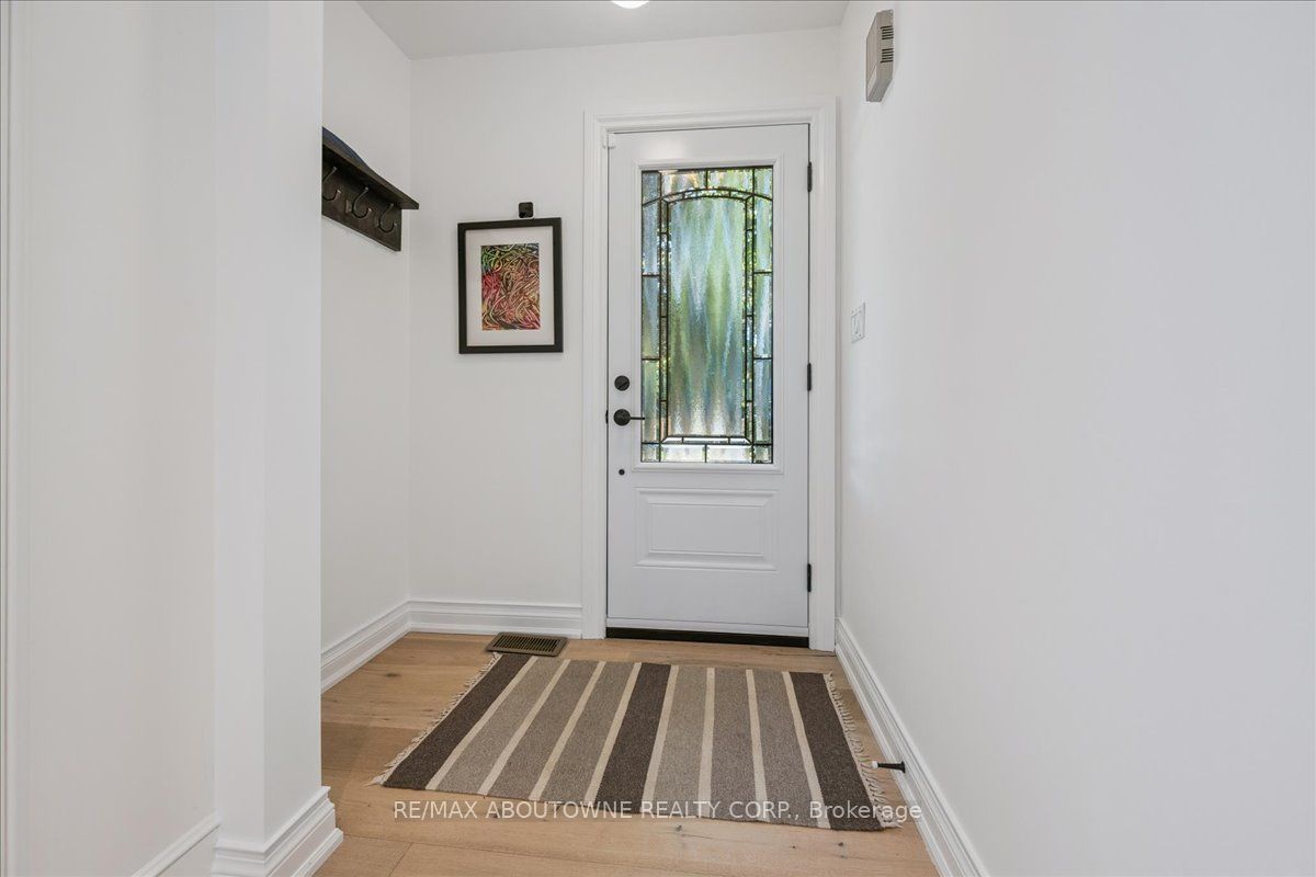 489 Rebecca Street