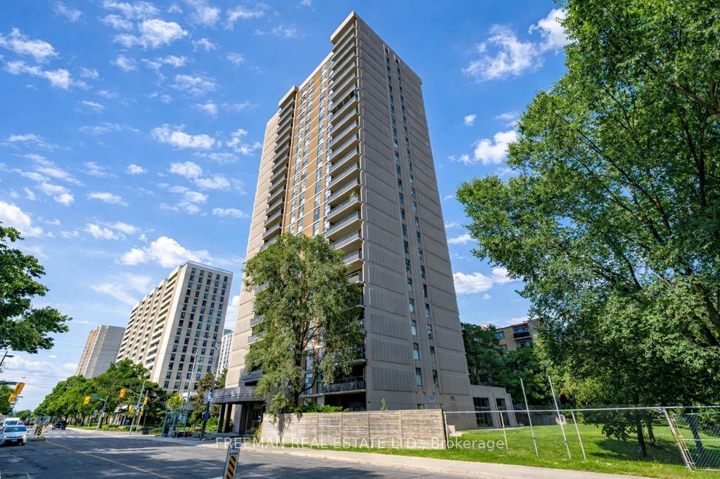 Photo of 135 Marlee Avenue #906, Toronto, ON M6B 4C6 (MLS # W12925276)