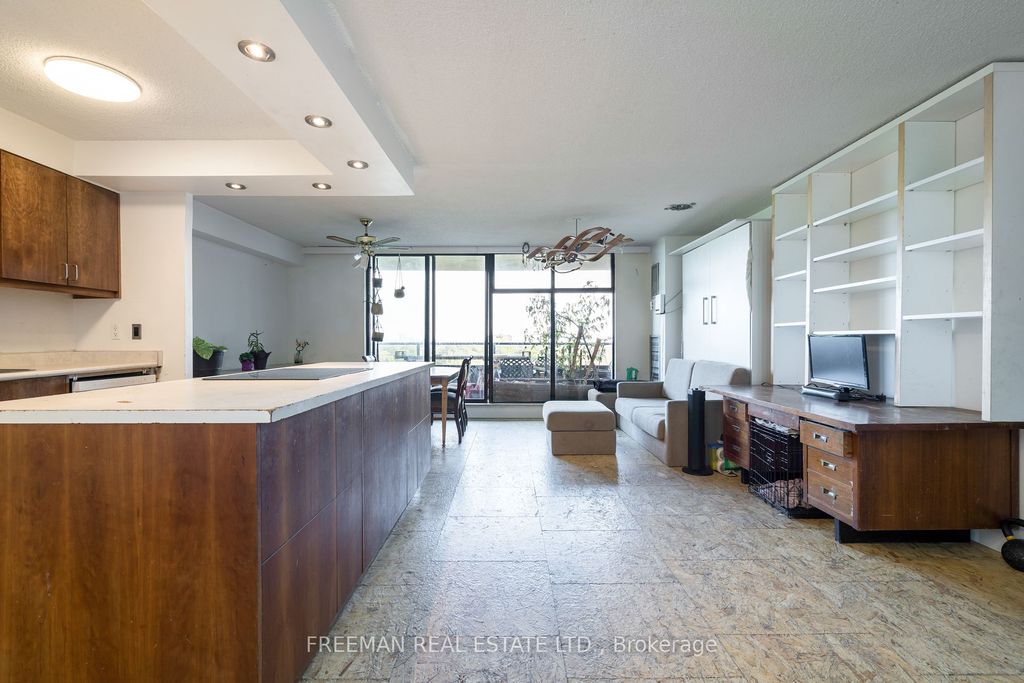 Photo of 135 Marlee Avenue #906, Toronto, ON M6B 4C6 (MLS # W12925276)