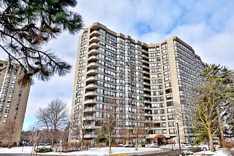 Photo of 7440 Bathurst Street #1004, Vaughan, ON L4J 7K8 (MLS # N12641348)