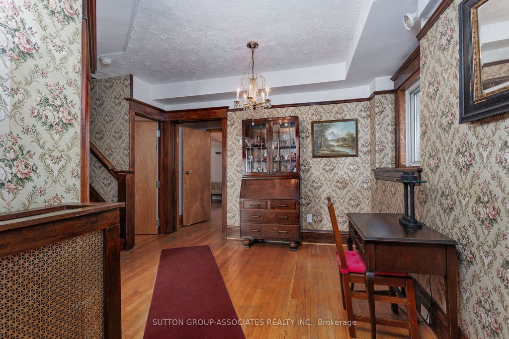 Photo of 1546 King Street W, Toronto, ON M6K 1J6 (MLS # W13000124)