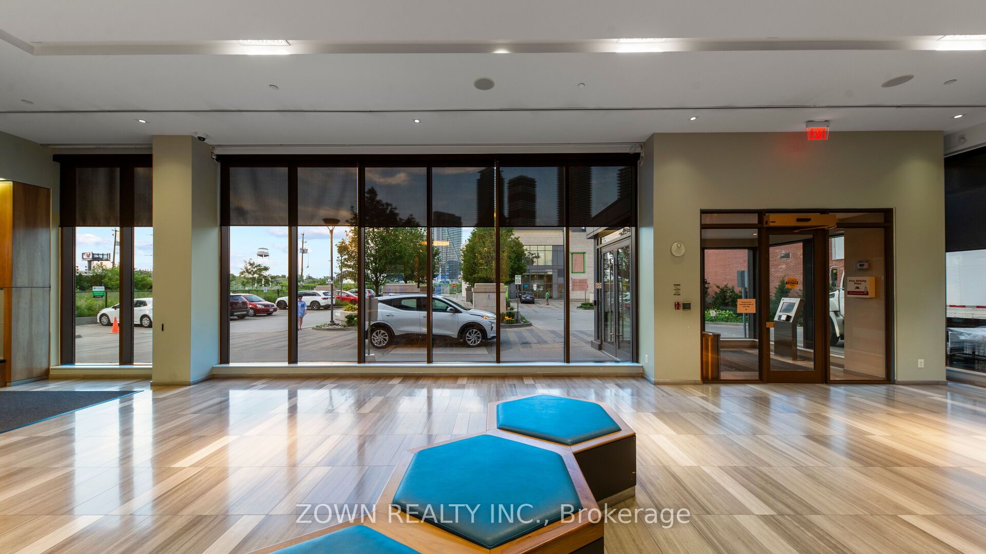 36 Park Lawn Road 1408