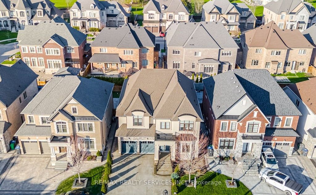 Photo of 67 Degrey Drive, Brampton, ON L6P 0L2 (MLS # W13038308)