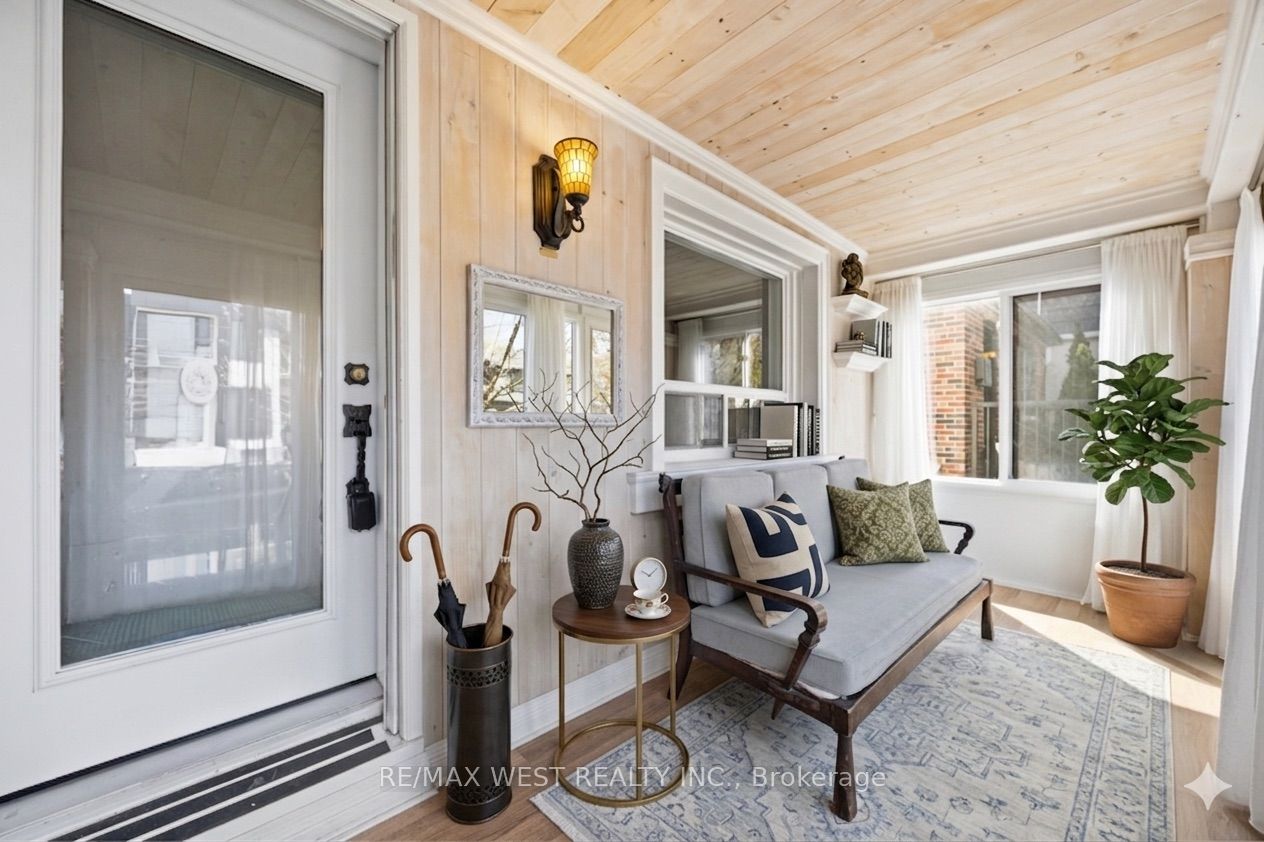 79 King Edward Avenue