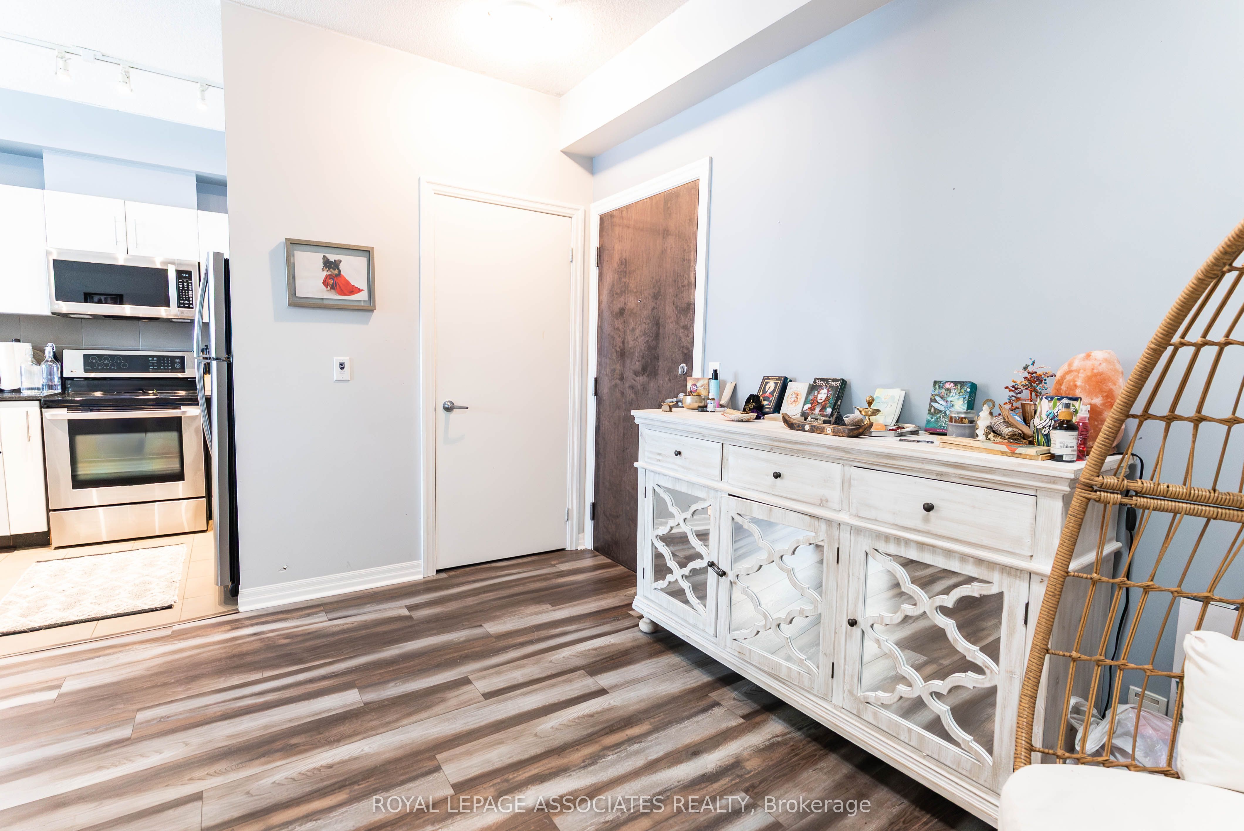 16 Yonge Street 2407