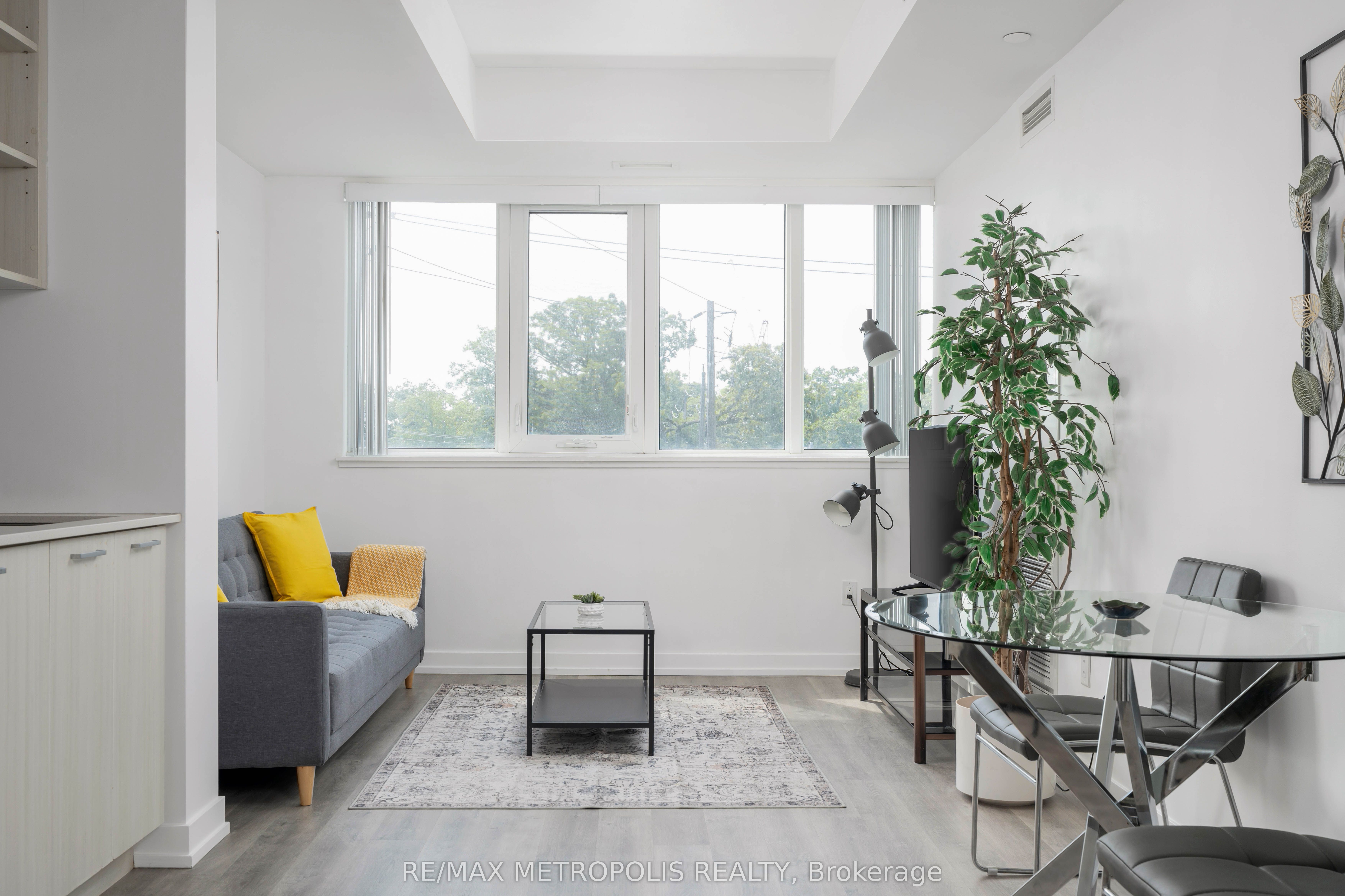 2300 St Clair Avenue W 307