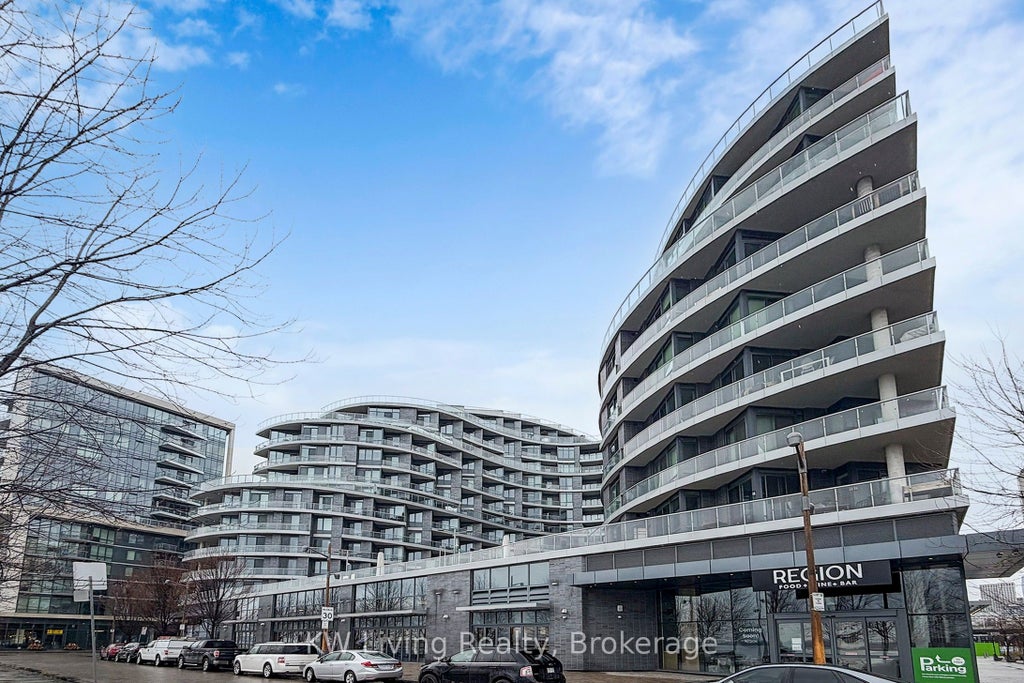 Photo of 1 Edgewater Drive #GPH 12, Toronto, ON M5A 0L1 (MLS # C13676286)