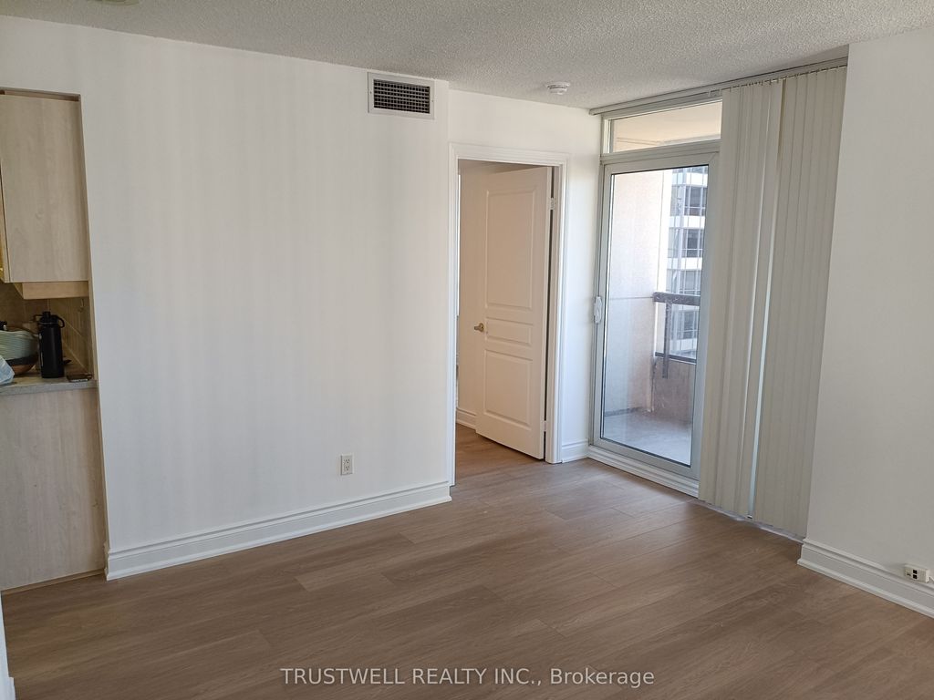 Photo of 15 Northtown Way #1618, Toronto, ON M2N 7A2 (MLS # C12993686)