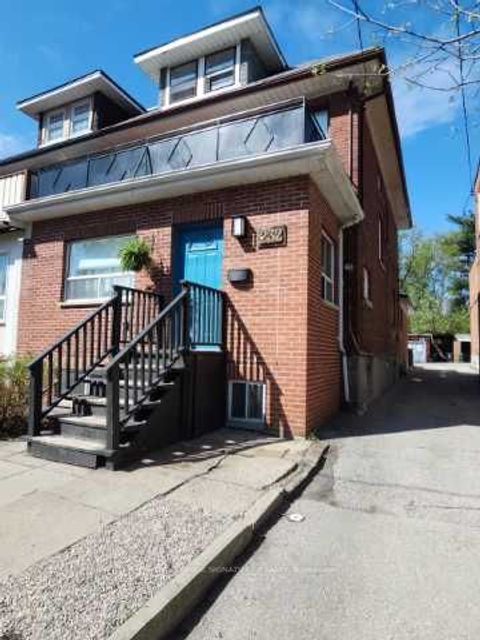 232 Pacific Avenue Toronto ON M6P 2P5