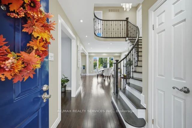 20 Noontide Court