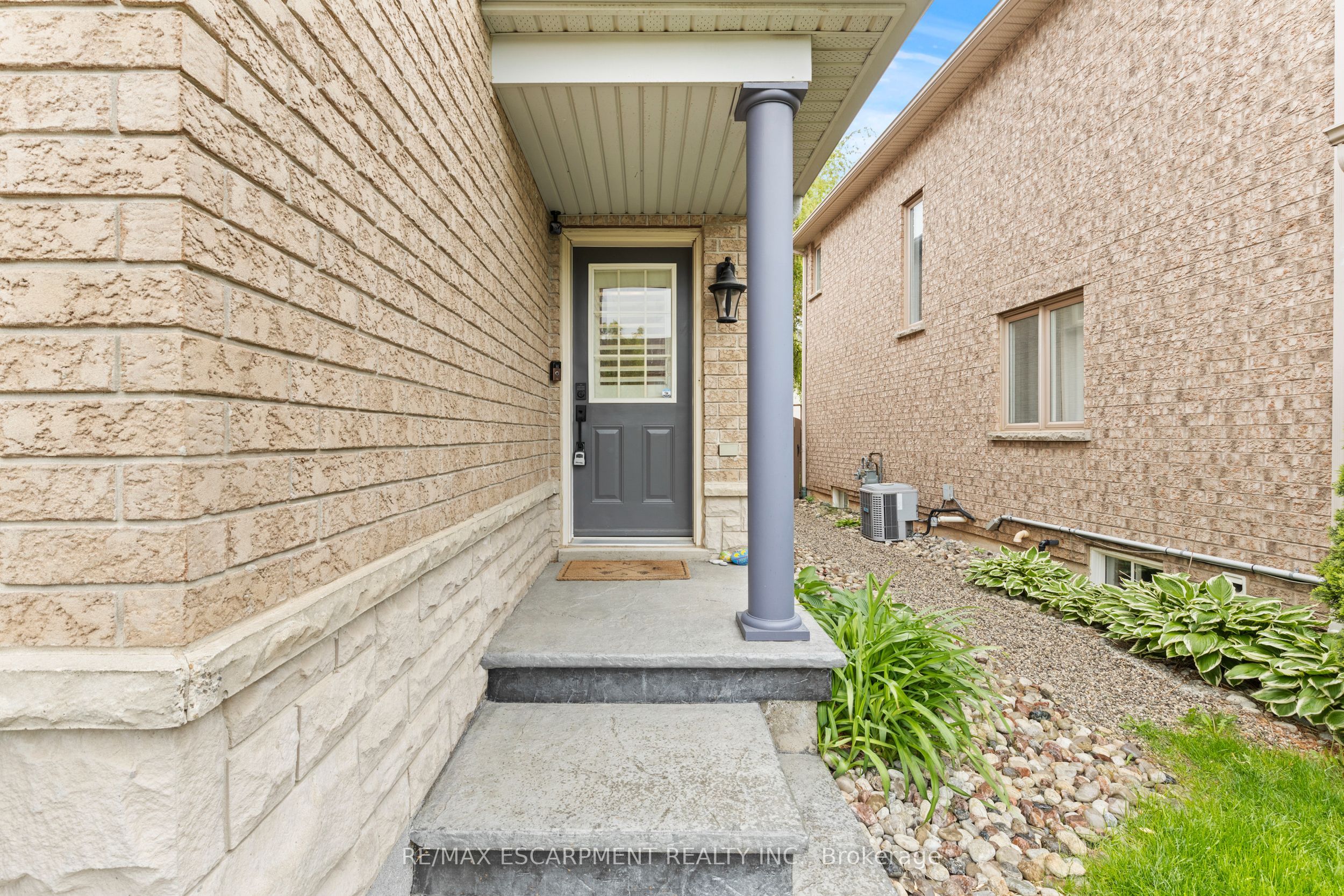 4802 Thomas Alton Boulevard