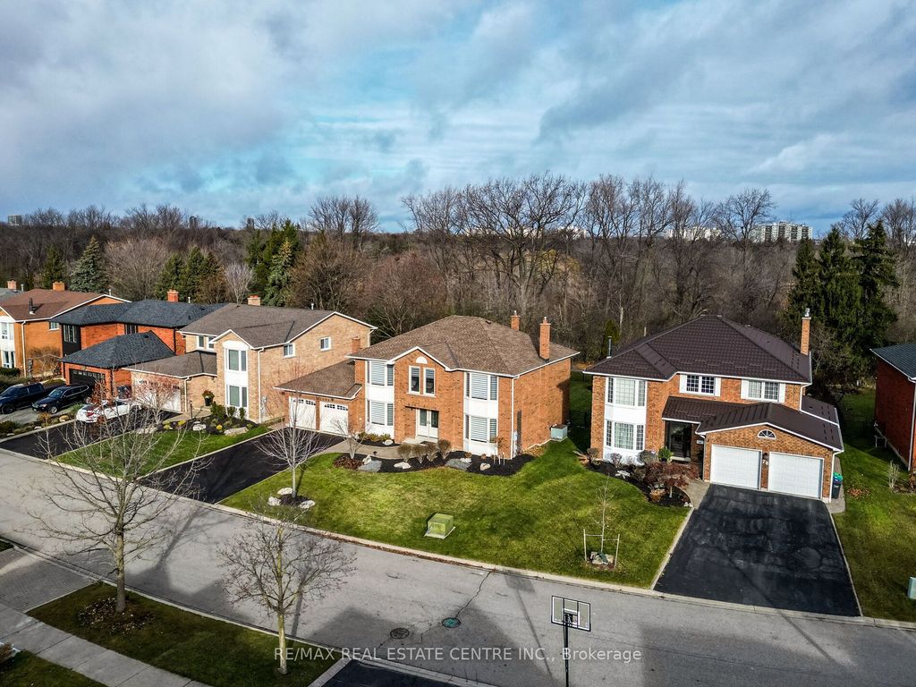 Photo of 76 Turtlecreek Boulevard, Brampton, ON L6W 3X9 (MLS # W12594850)