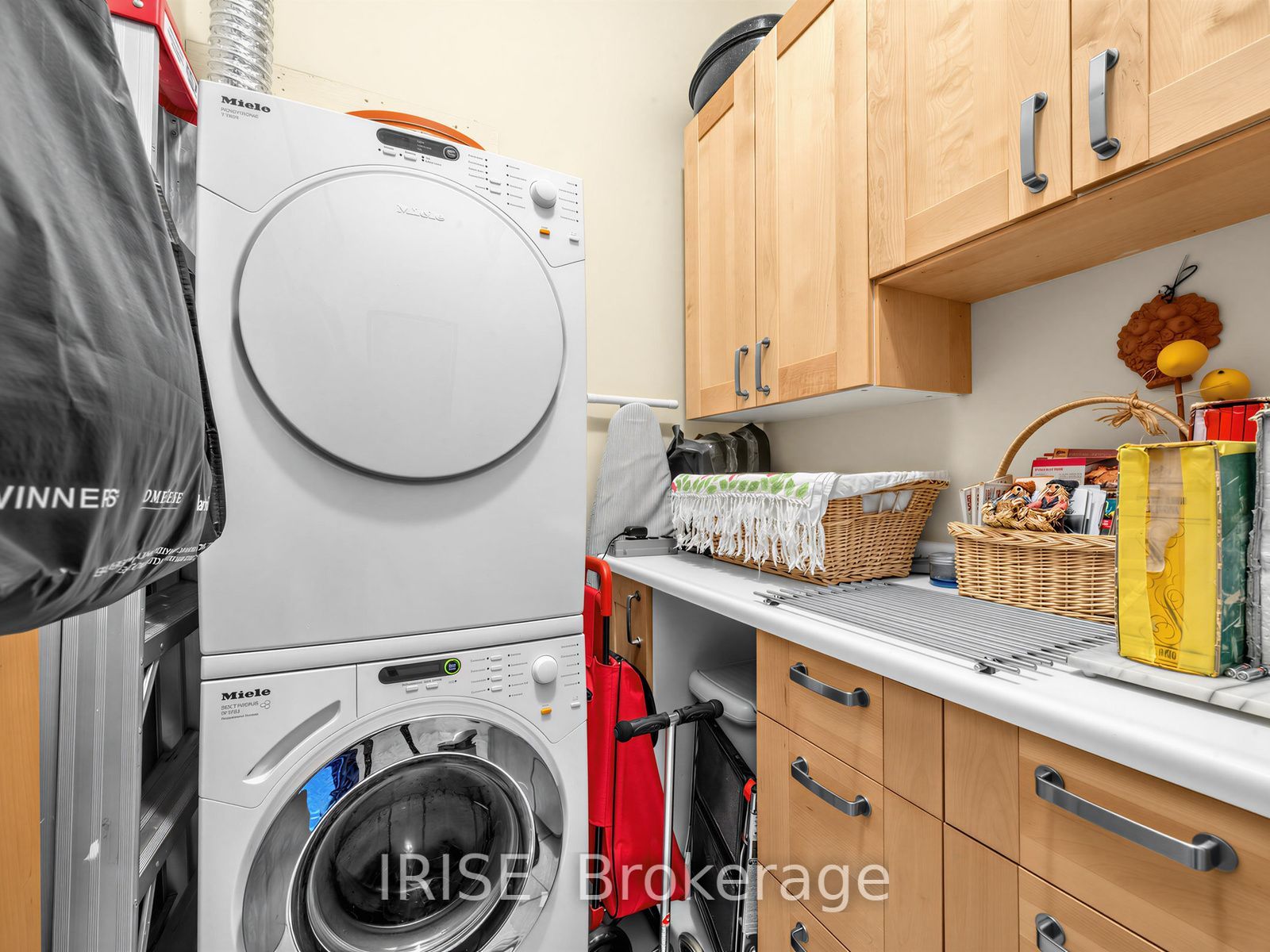 155 Dalhousie Street W 1014