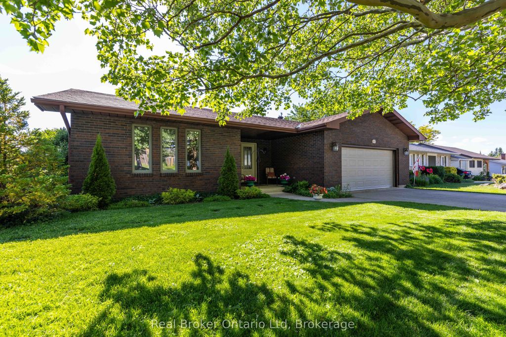 Photo of 350 8th A Avenue E, Owen Sound, ON N4K 3A2 (MLS # X13442816)