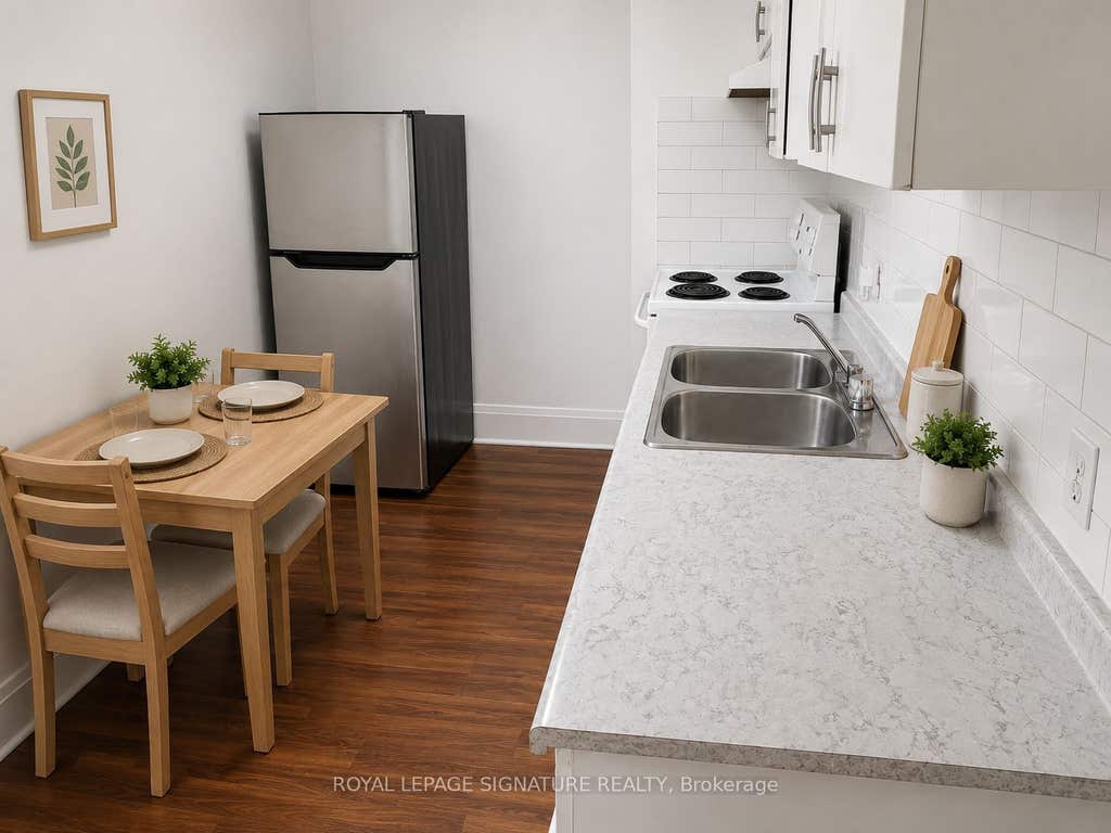 Photo of 916 Woodbine Avenue, Toronto, ON M4C 4B7 (MLS # E13679144)