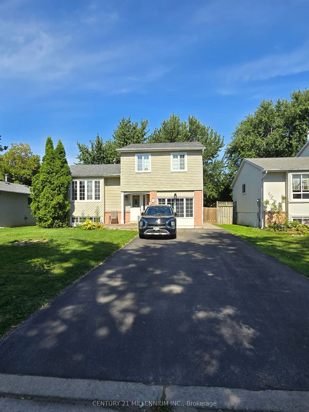 Photo of 51 Mancroft Crescent, Brampton, ON L6S 2V2 (MLS # W12417238)