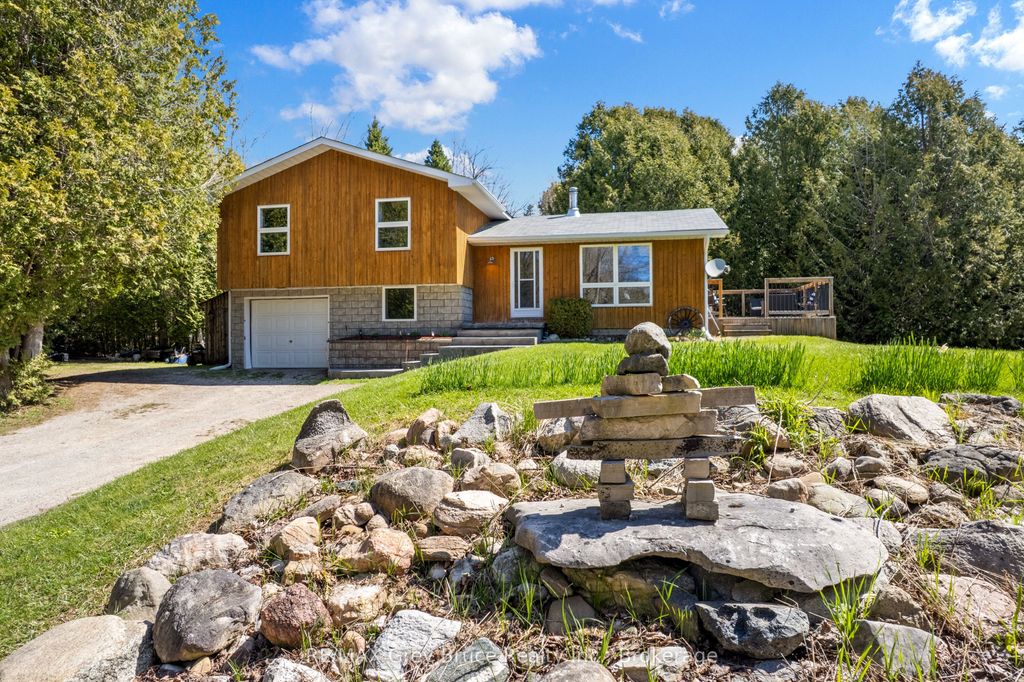 Photo of 678 West Road, Northern Bruce Peninsula, ON N0H 1W0 (MLS # X13125546)