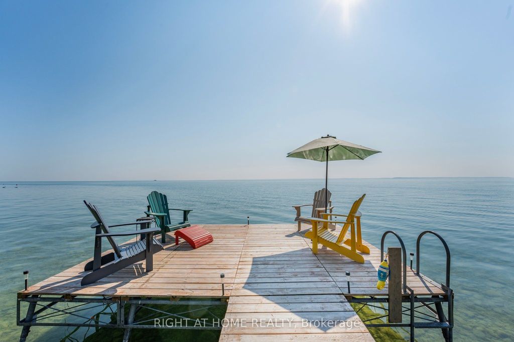 Photo of 113 Minnetonka Road, Innisfil, ON L9S 2V8 (MLS # N12857748)