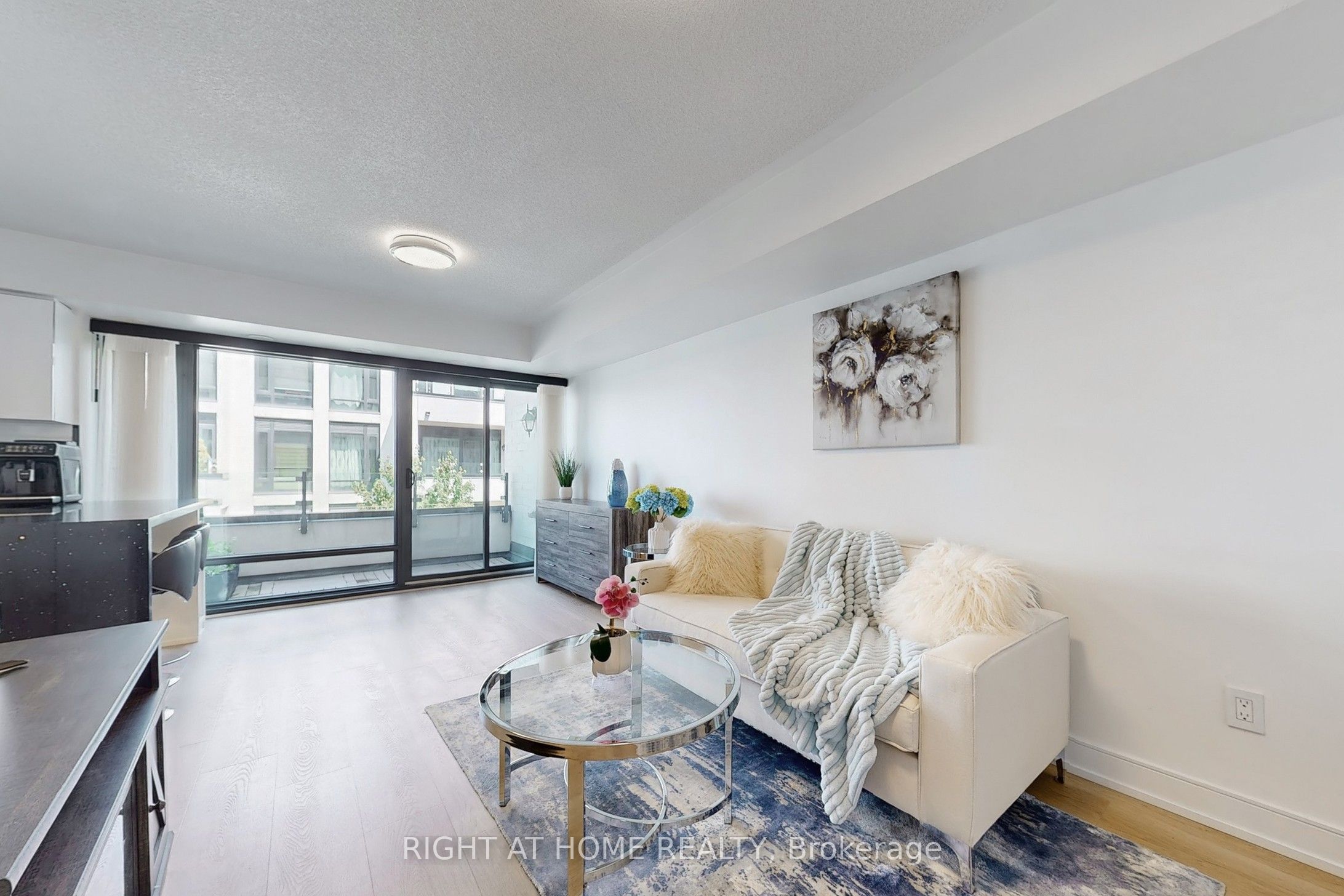 138 Widdicombe Hill Boulevard 710