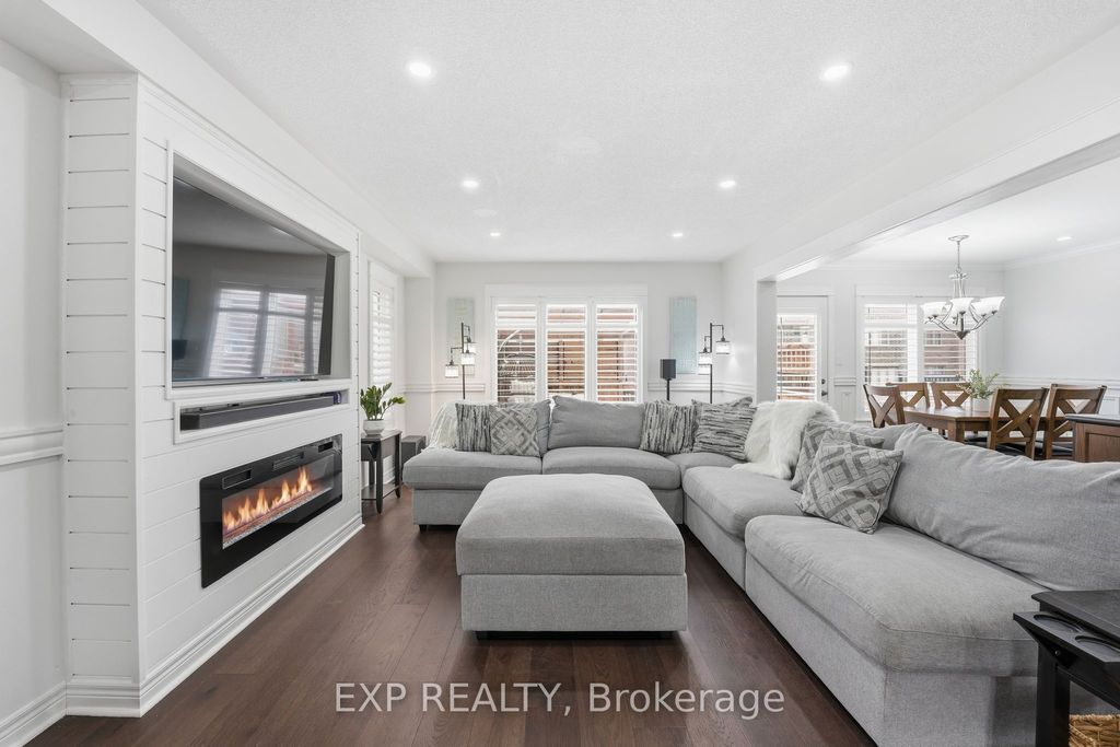 Photo of 44 Willoughby Way, New Tecumseth, ON L9R 0M7 (MLS # N12902156)