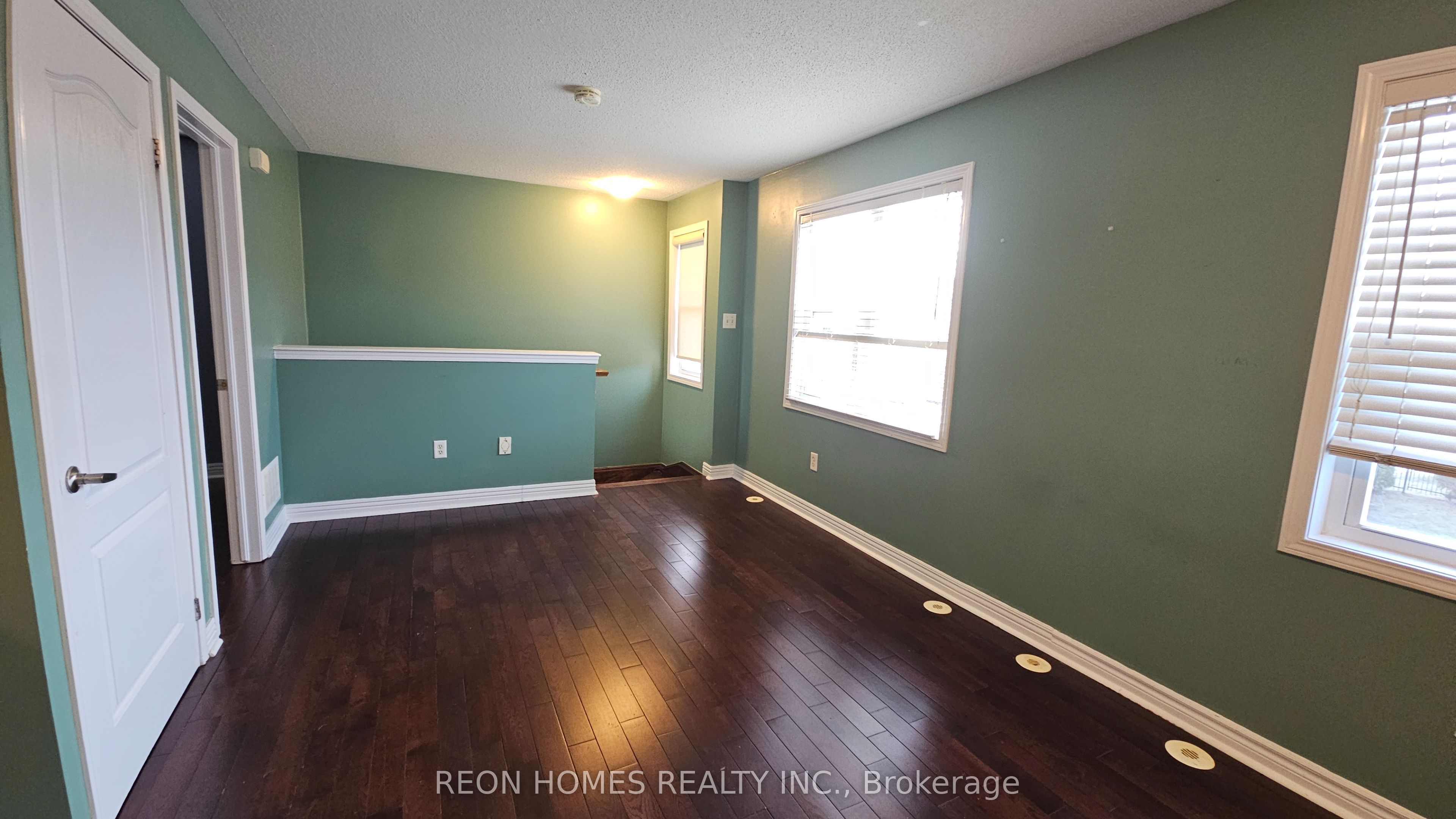 1 Chippenham Lane COACH HOUSE