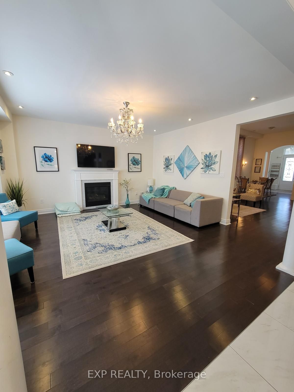 46 Black Diamond Crescent