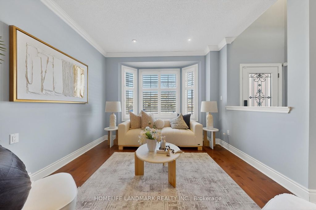 Photo of 552 Morning Dove Drive, Oakville, ON L6H 7L3 (MLS # W13038554)