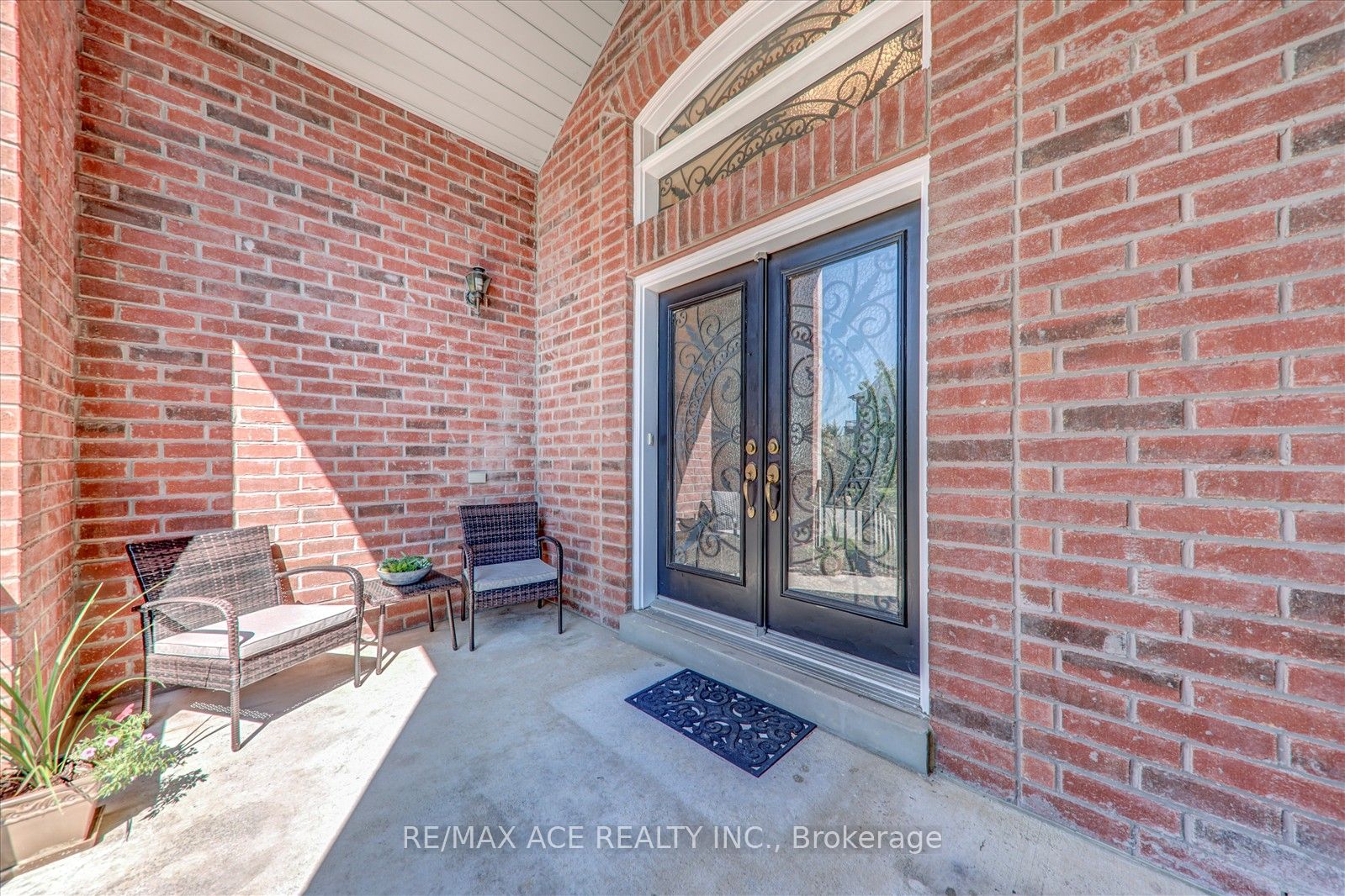 46 Purebrook Crescent