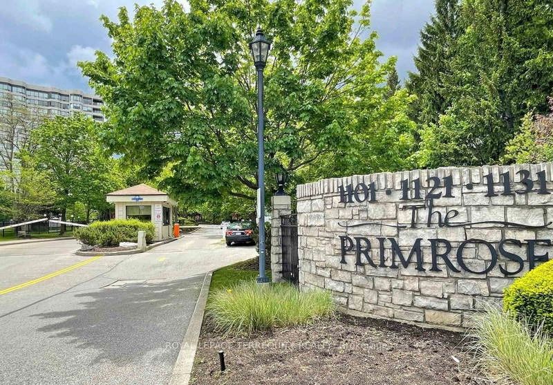 Photo 1 of 34 — 1101 Steeles Avenue W 1011, Toronto, ON M2R 3W5