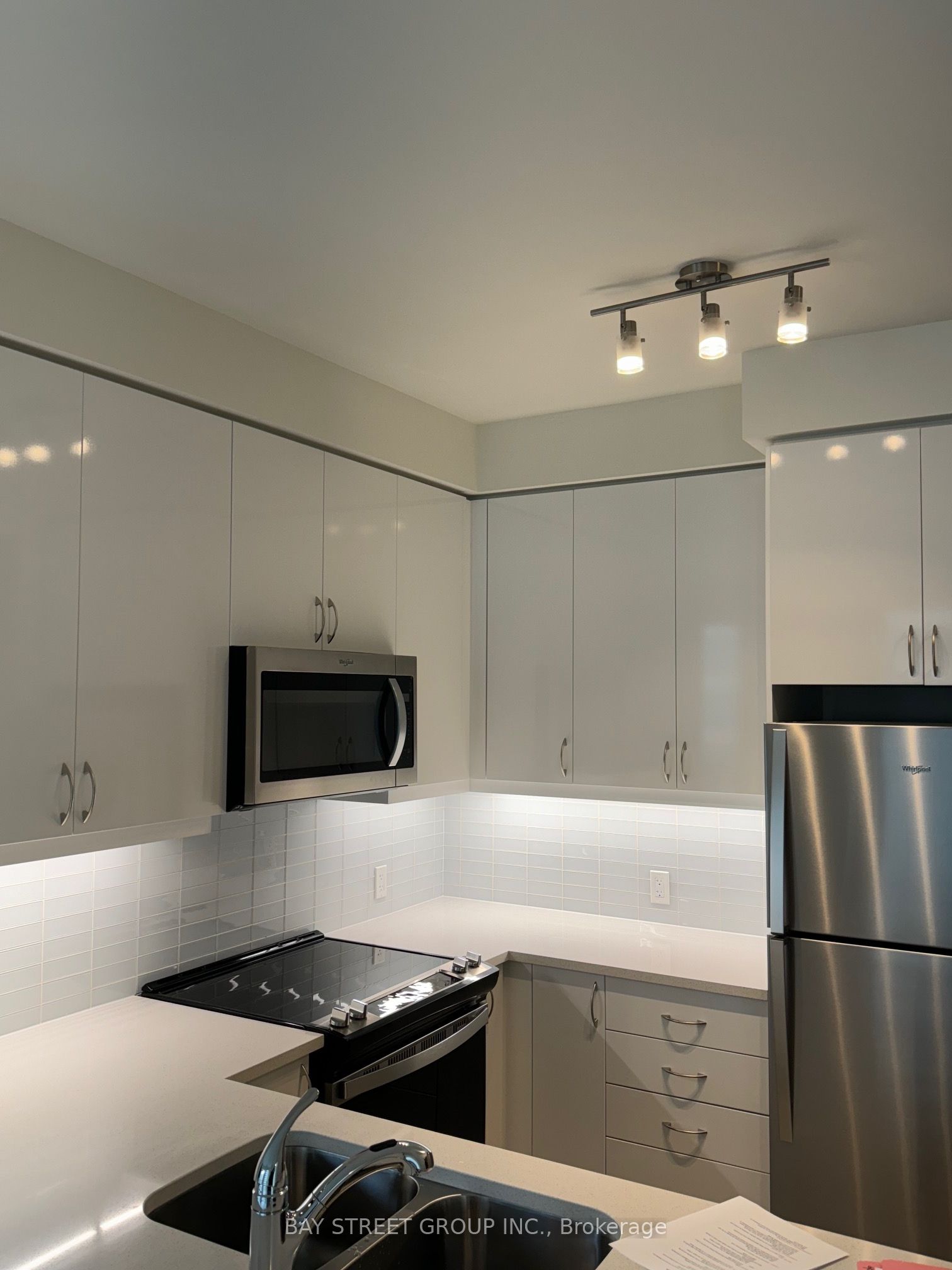 4955 Yonge Street 1006