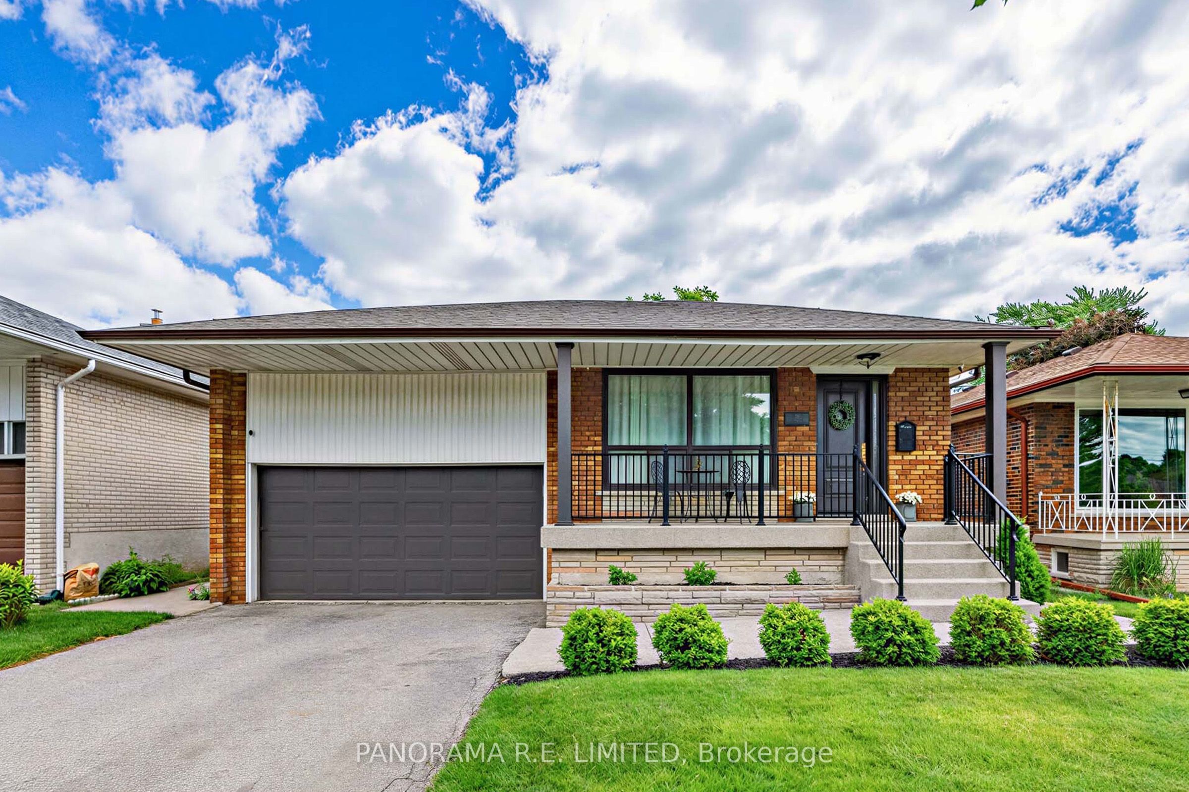 60 Norgrove Crescent