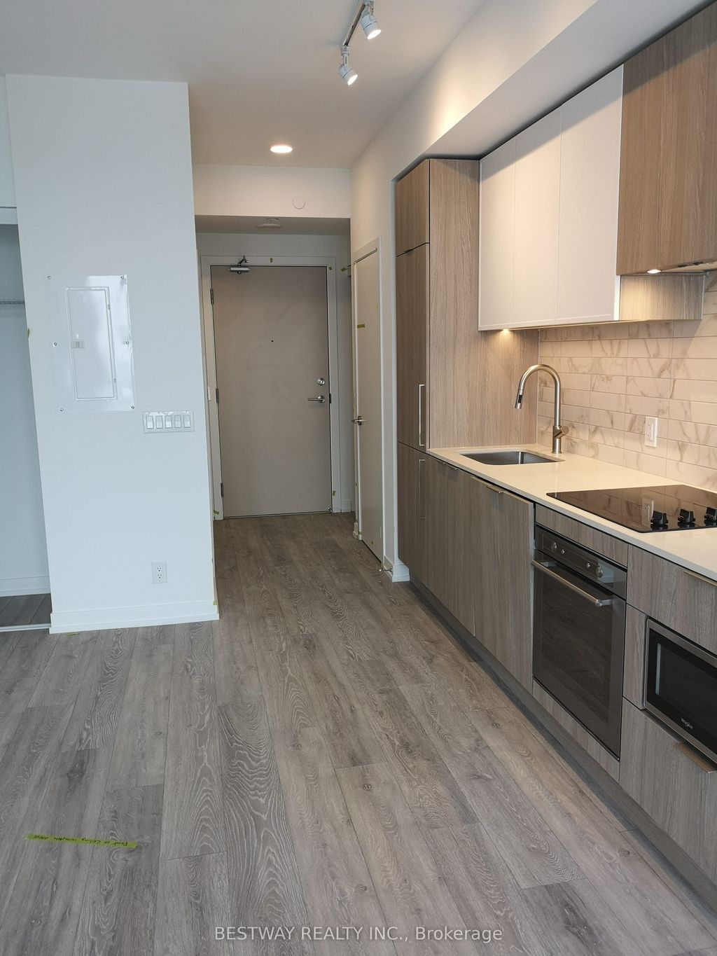Photo of 2020 Bathurst Street #1611, Toronto, ON M5P 0A6 (MLS # C12700696)